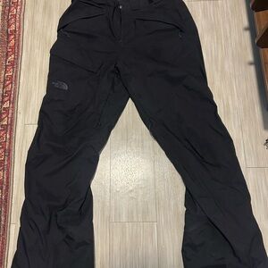 North Face Men's Medium Snow Pants in Black